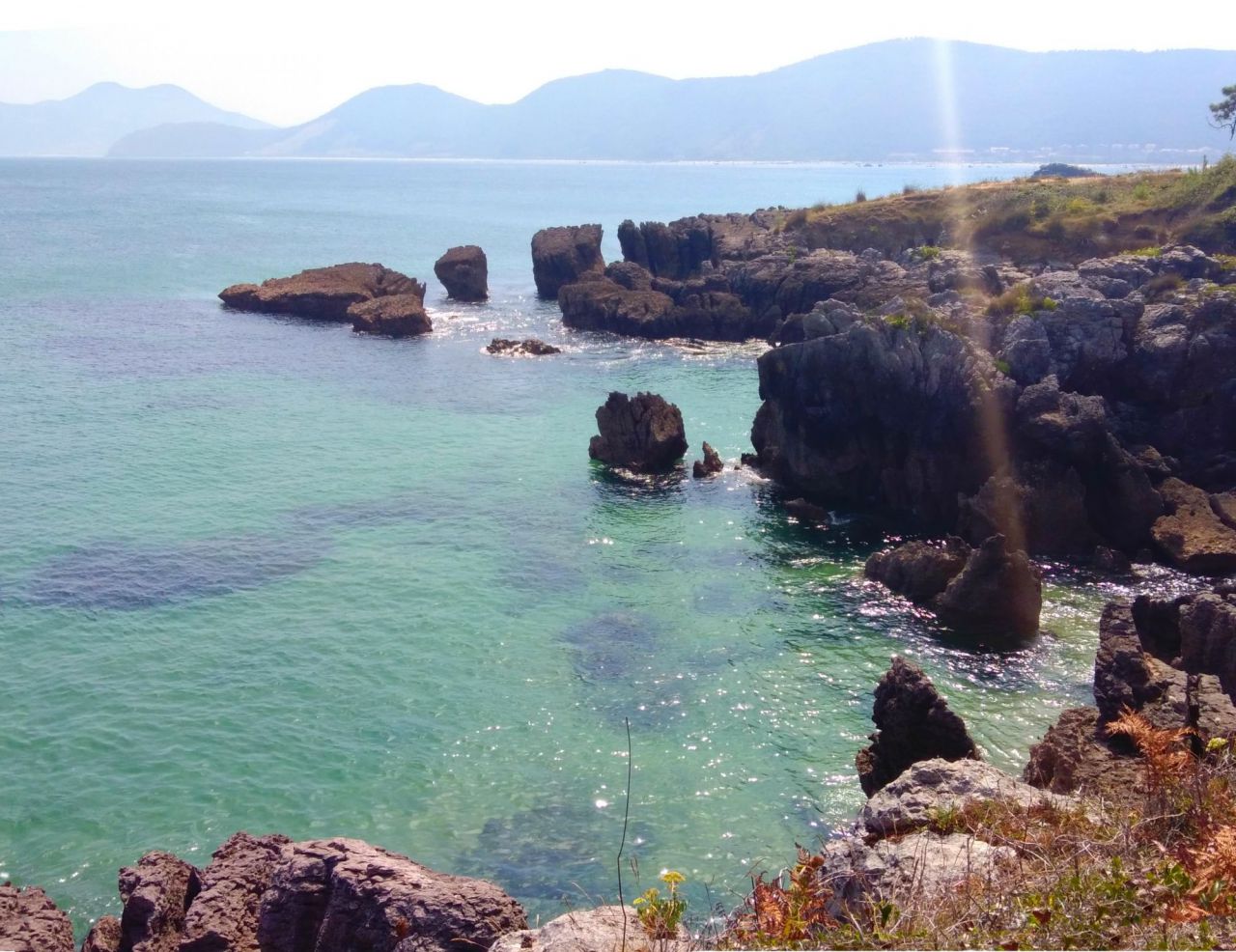 Camino costero lleno de calas con encanto en el municipio de Noja