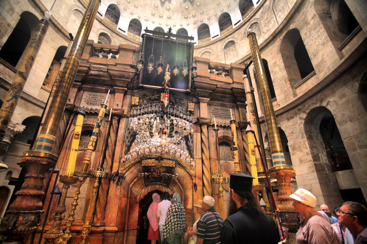 Jerusalen - Ediculo de la Basilica del Santo Sepulcro