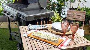 El verano, época ideal para disfrutar de una barbacoa de salmón y bacalao fresco