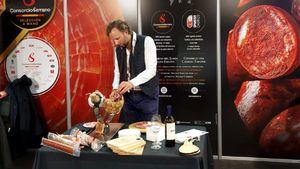 El Jamón Serrano Español participar en la Feria Foodspecialiteiten en los Países Bajos