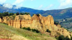 Caminando por Balze, una maravilla natural y Patrimonio Geológico de la Humanidad