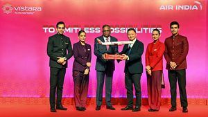 Tata Sons y Singapore Airlines celebran la fusión de Air India y Vistara