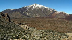 La restricción al Teide pone en riesgo al sector del turismo activo en Tenerife