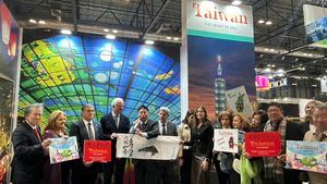 Carlos Antonio Yeh, representante en funciones, inauguró el stand de Taiwán en FITUR 2025