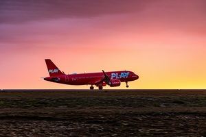 La aerolínea islandesa PLAY celebra su tercer aniversario