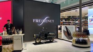 Freixenet celebra en el Aeropuerto de Barcelona el 50 aniversario de Cordón Negro